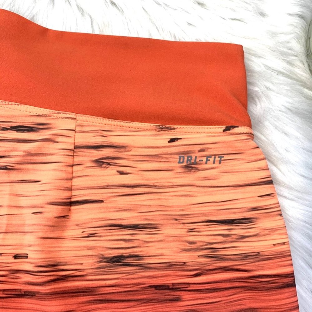 SOLD! 🏃♀️|•NIKE•| Running Crew Shorts Dri-Fit - Picture 5 of 8
